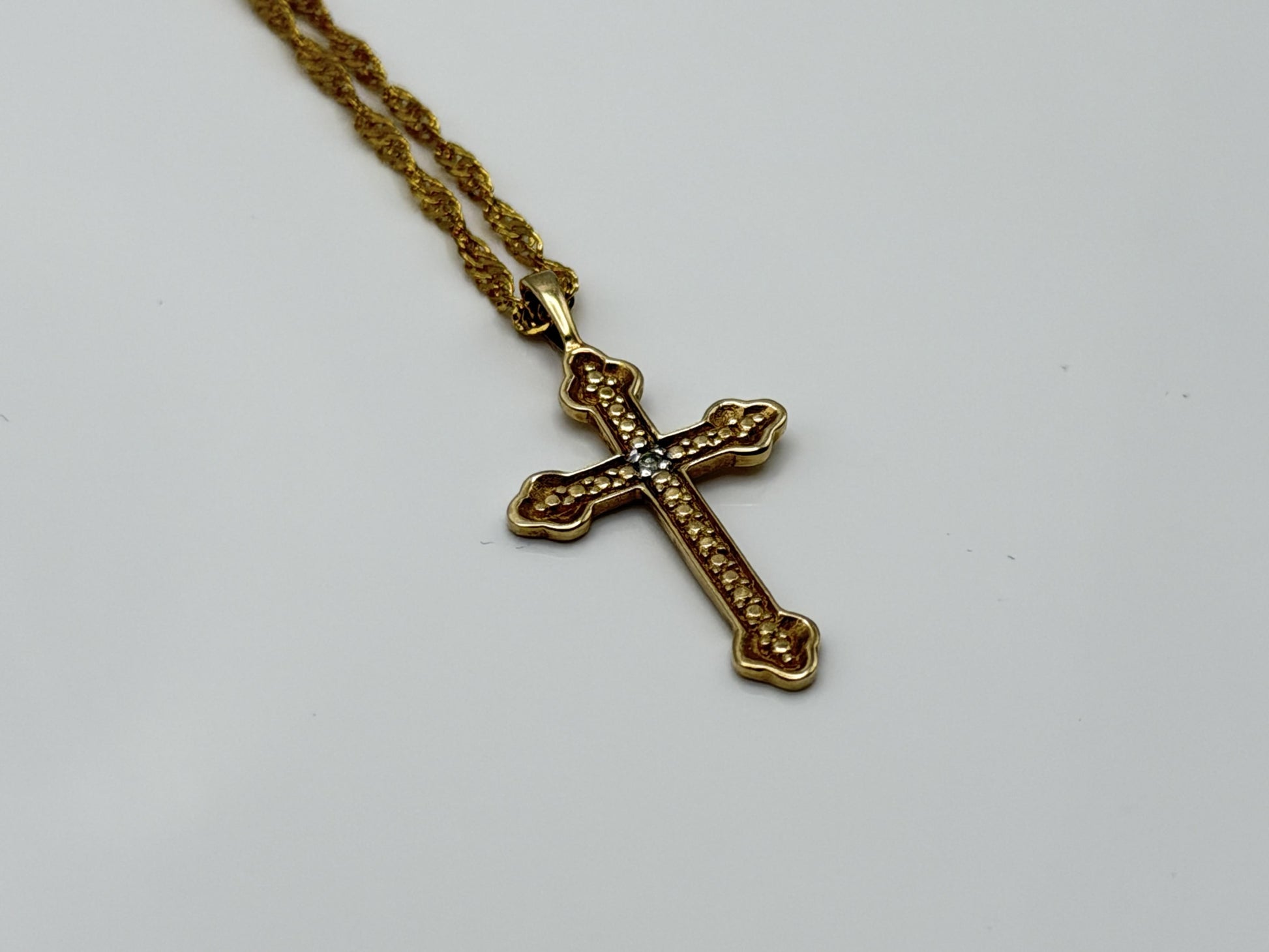 10k Yellow Gold Vintage Diamond Christian Cross Necklace Compliment GF18k chain