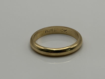 10k Yellow Gold Comfort Fit Wedding Band.