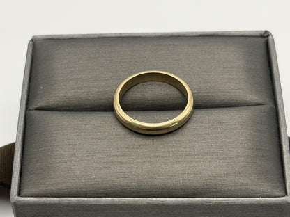 10k Yellow Gold Comfort Fit Wedding Band.