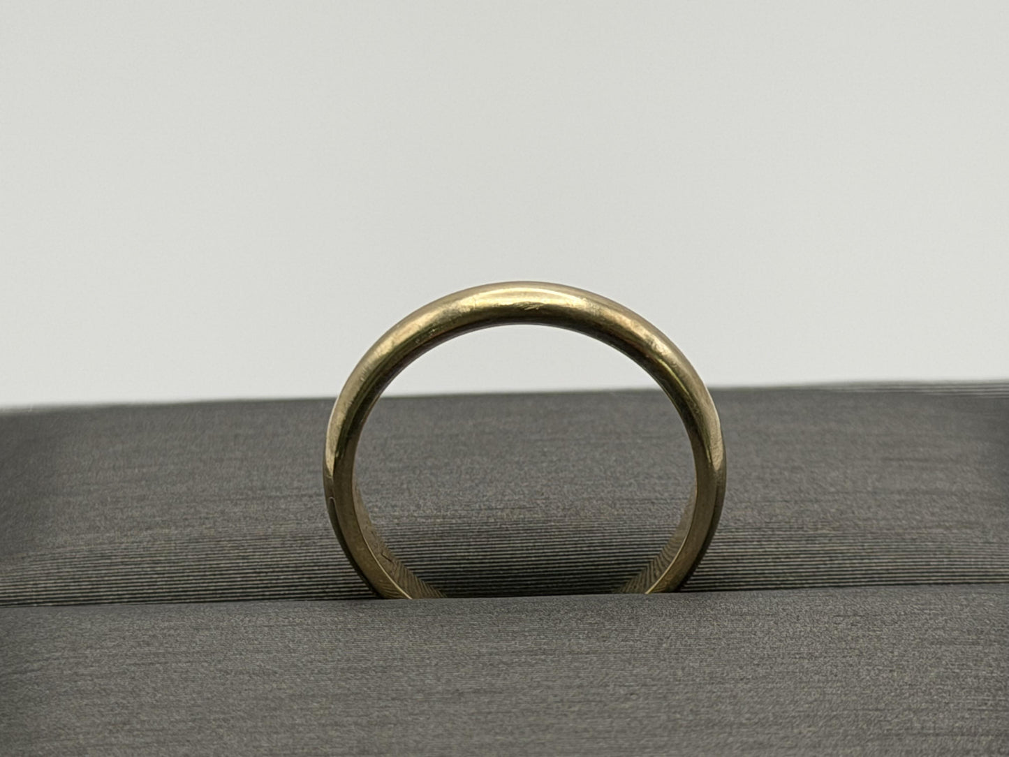 10k Yellow Gold Comfort Fit Wedding Band.
