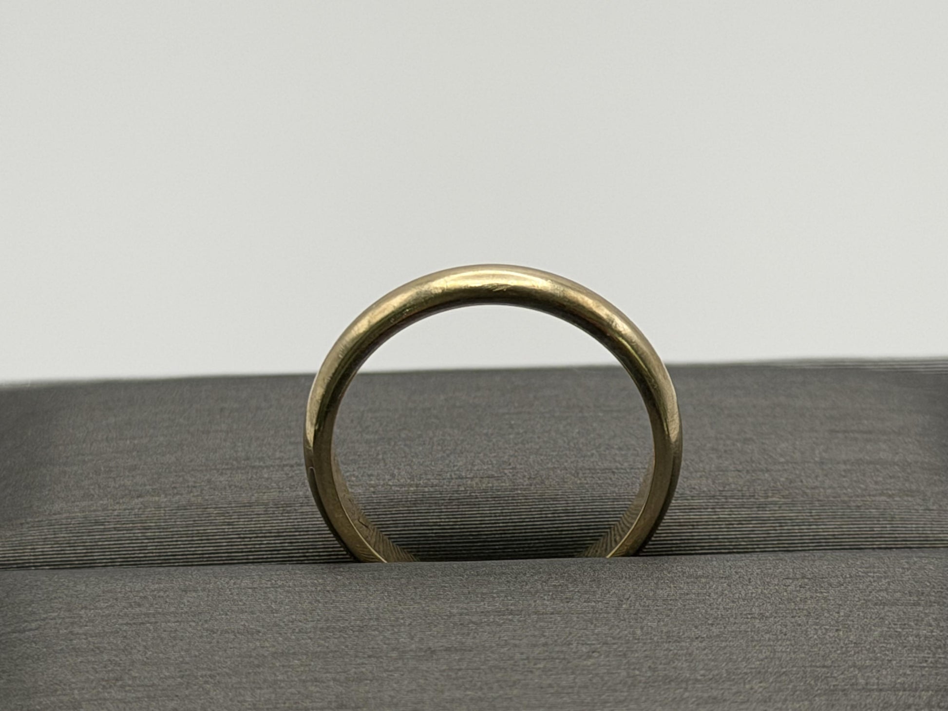 10k Yellow Gold Comfort Fit Wedding Band.