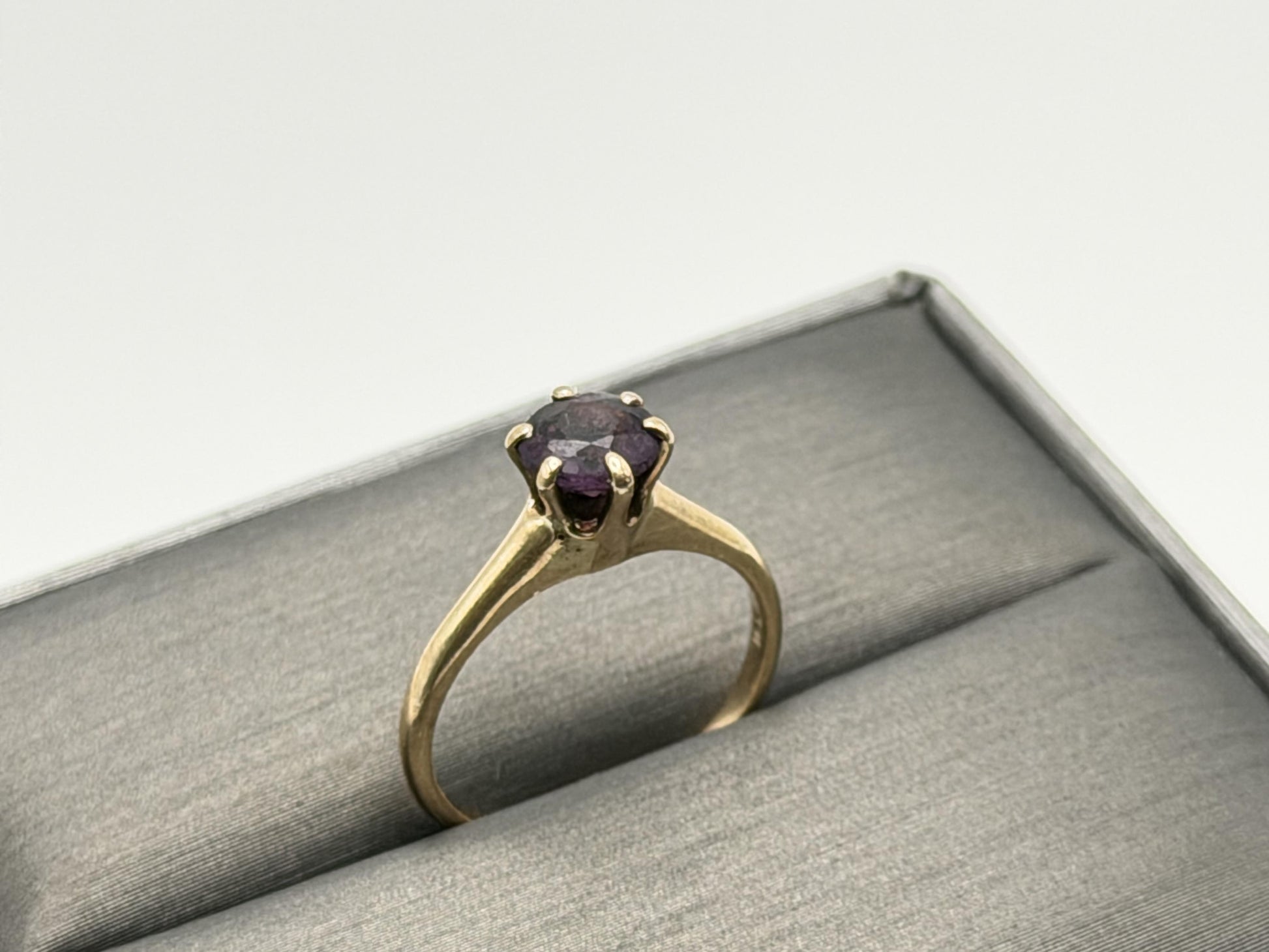 10k Yellow Gold Amethyst Cathedral Setting Solitaire Ring.