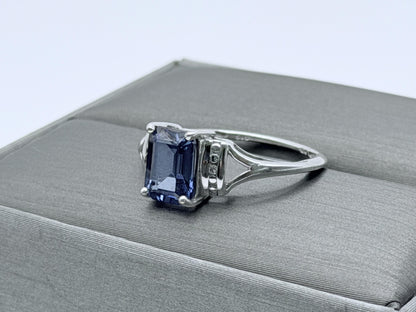 10k White Gold Blue Sapphire Diamond Ring. Cocktail Ring. Promise Ring.