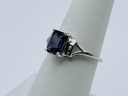 10k White Gold Blue Sapphire Diamond Ring. Cocktail Ring. Promise Ring.