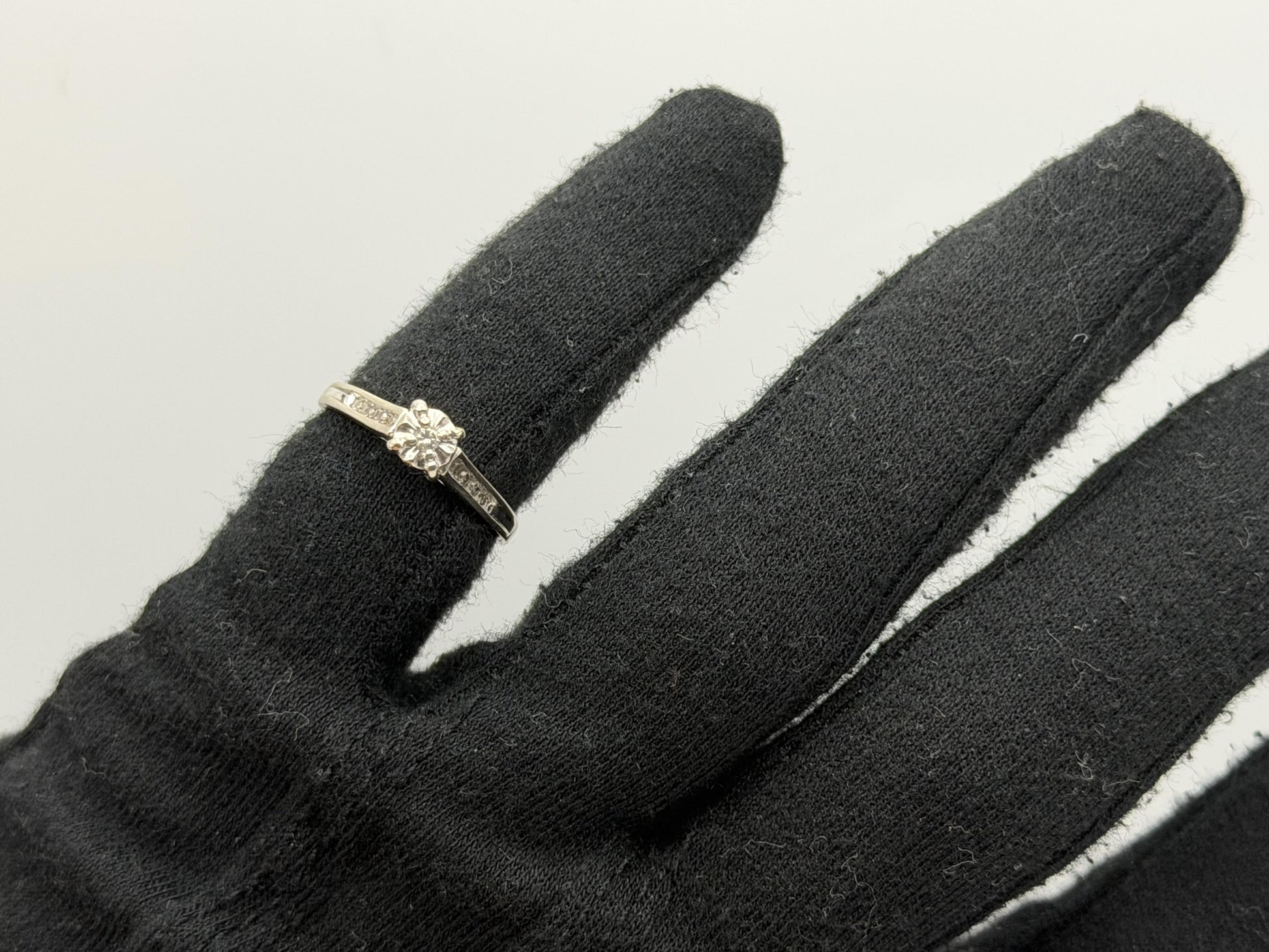 10k White Gold Diamond Cathedral Vintage Style Engagement Ring Wedding Band