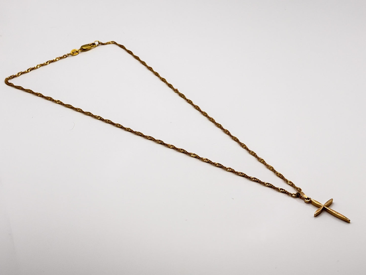 10k Yellow Gold Textured Christian Cross Pendant Necklace Chain