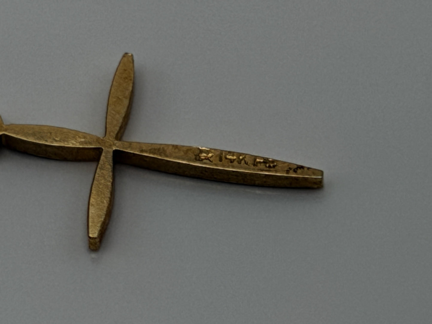 10k Yellow Gold Textured Christian Cross Pendant Necklace Chain