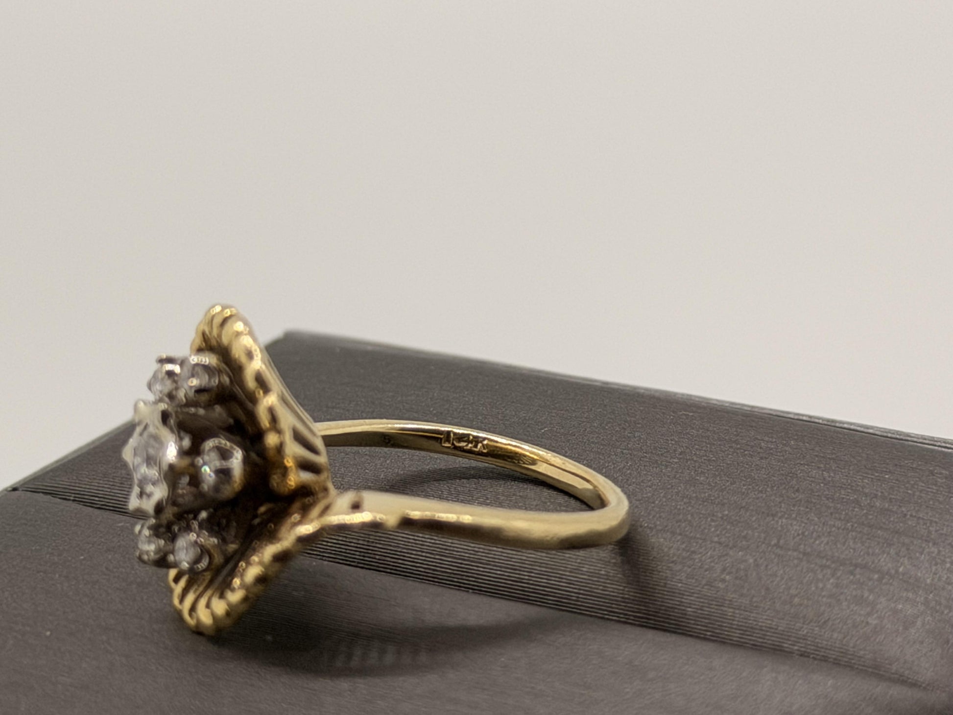 14k Yellow Gold Vintage Diamond Cluster Statement Ring
