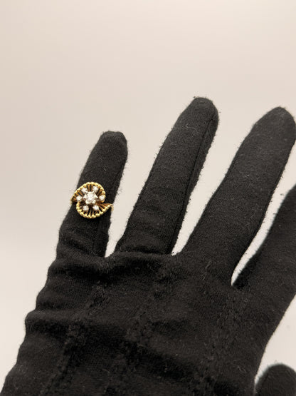 14k Yellow Gold Vintage Diamond Cluster Statement Ring