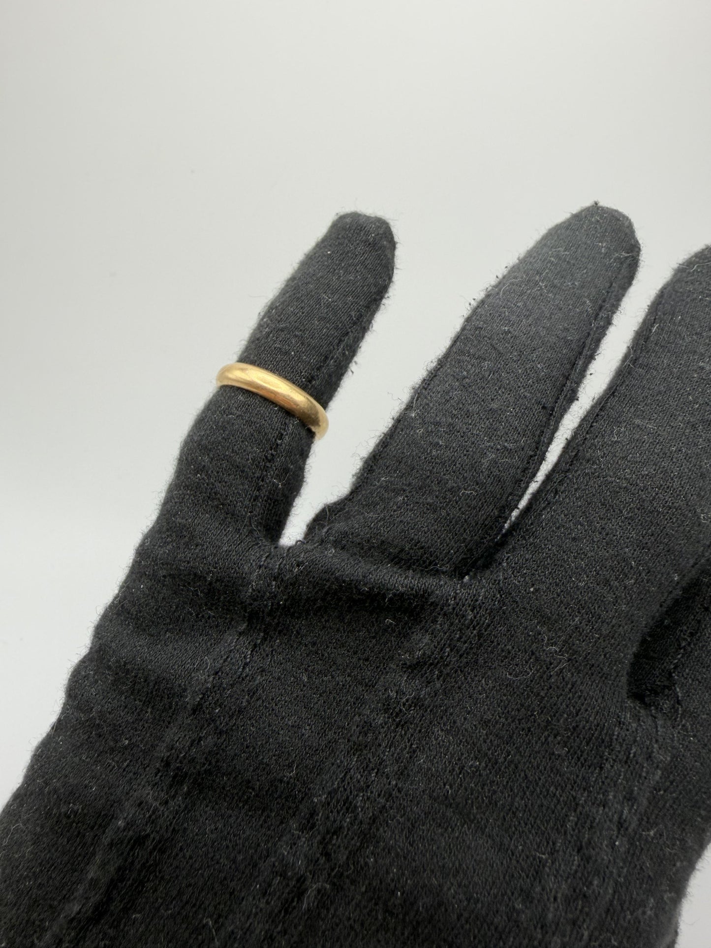 1910 European 18K Yellow Gold HEAVY Wedding Band 4mm Comfort Fit Ring