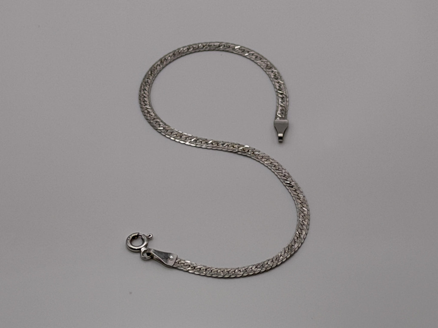 14k Specialty White Gold Herring Bone Chain ITALY 7" Bracelet
