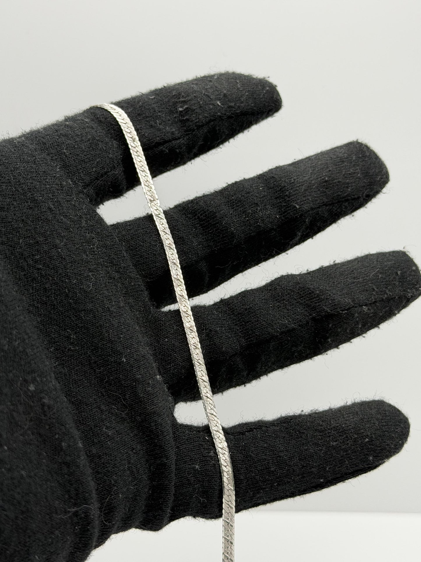 14k Specialty White Gold Herring Bone Chain ITALY 7" Bracelet