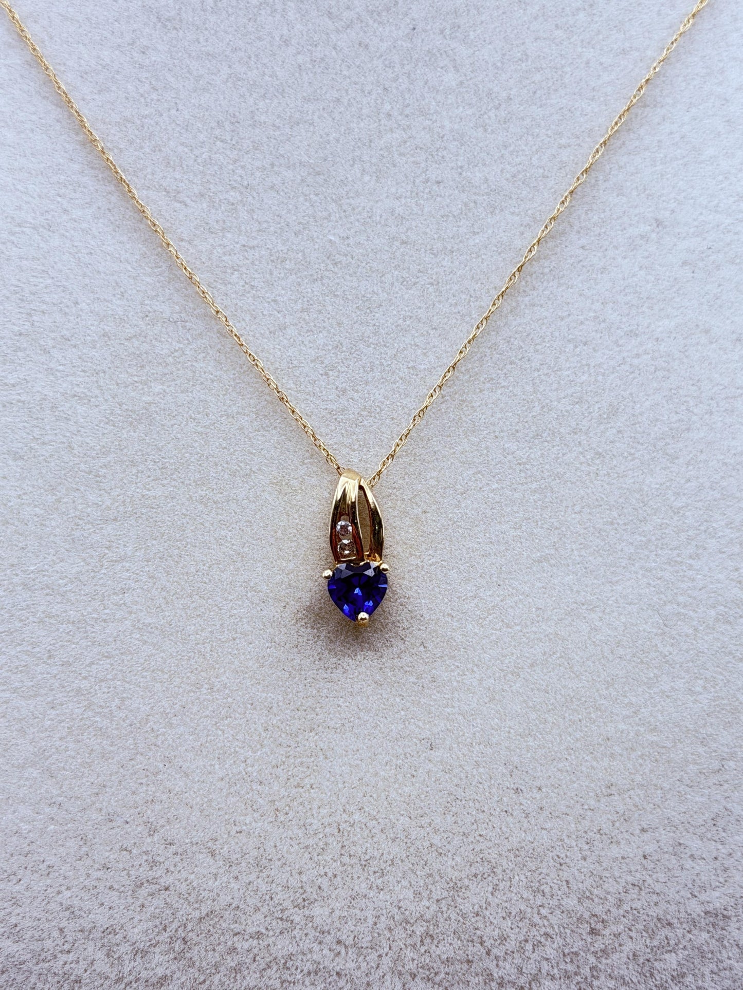 10k Gold Diamond & Blue Sapphire Heart Love Pendant 18" Chain Necklace
