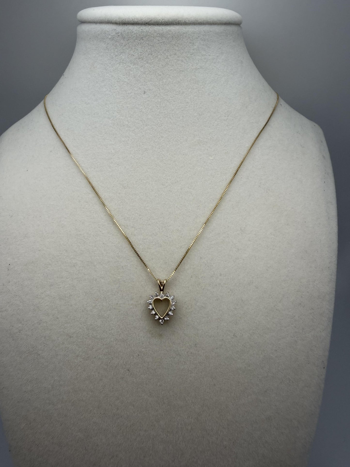 14K Yellow Gold  Diamond Love Heart Gold Box Chain Heart Pendant Necklace