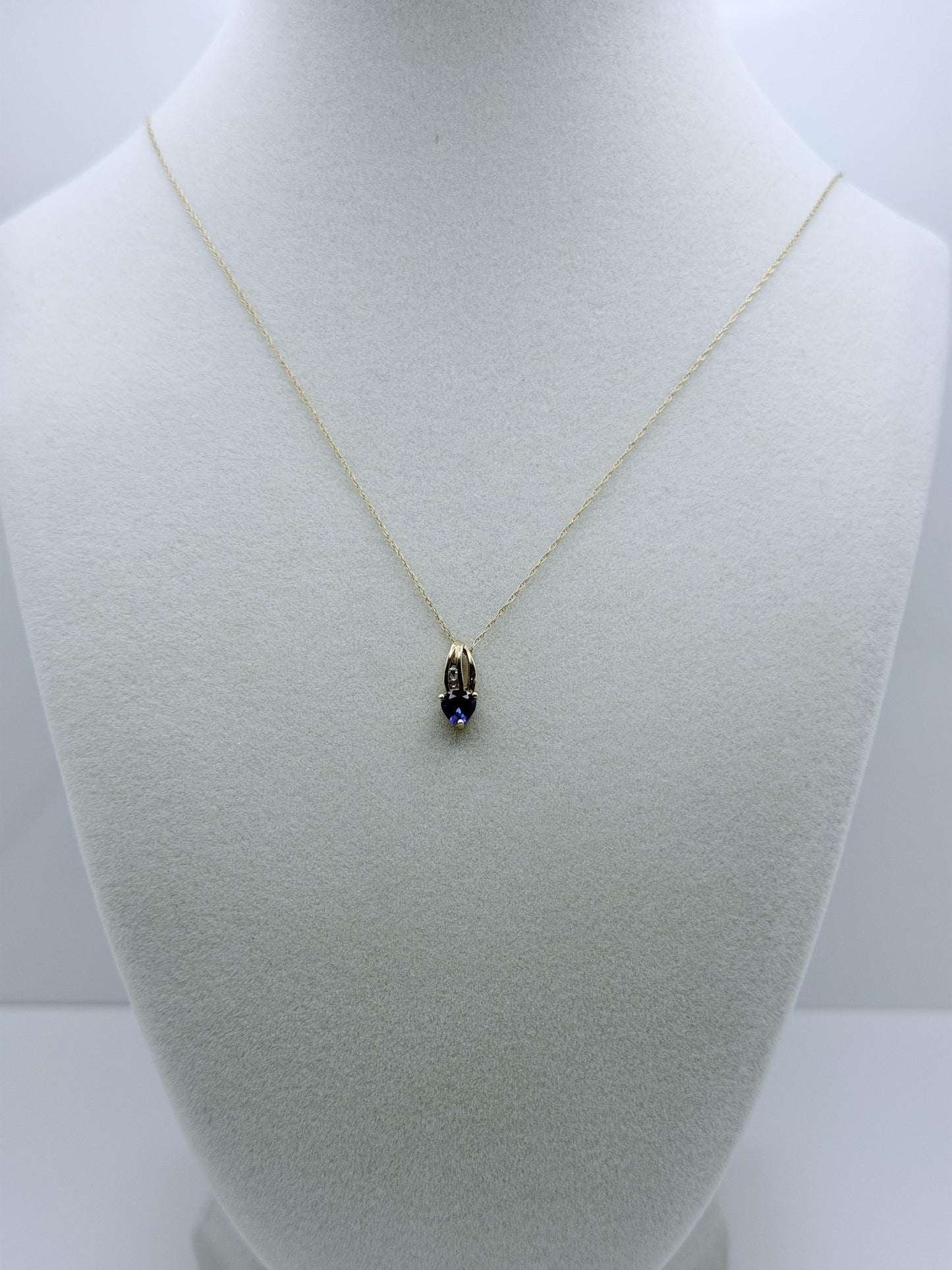 10k Gold Diamond & Blue Sapphire Heart Love Pendant 18" Chain Necklace