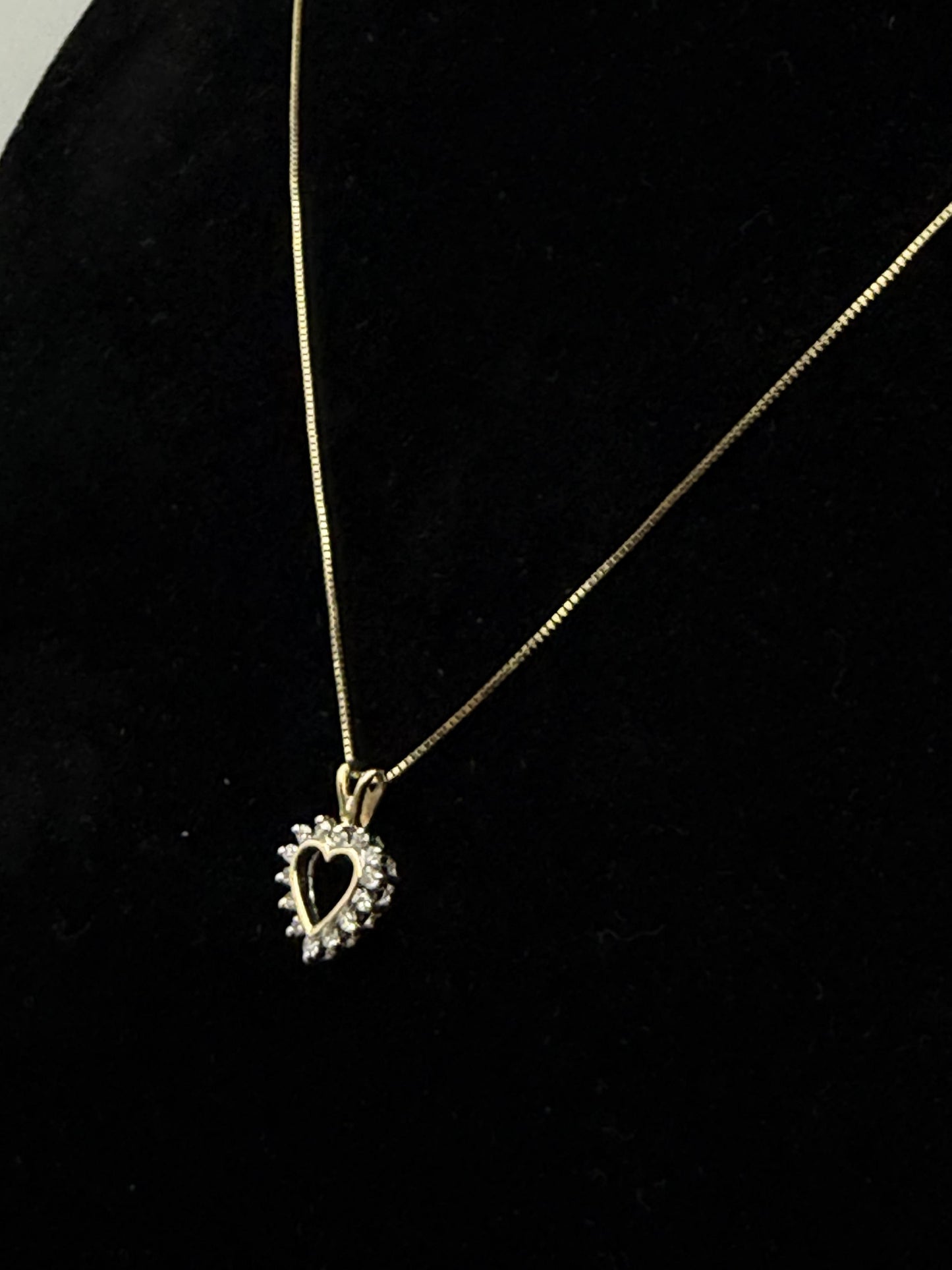 14K Yellow Gold  Diamond Love Heart Gold Box Chain Heart Pendant Necklace