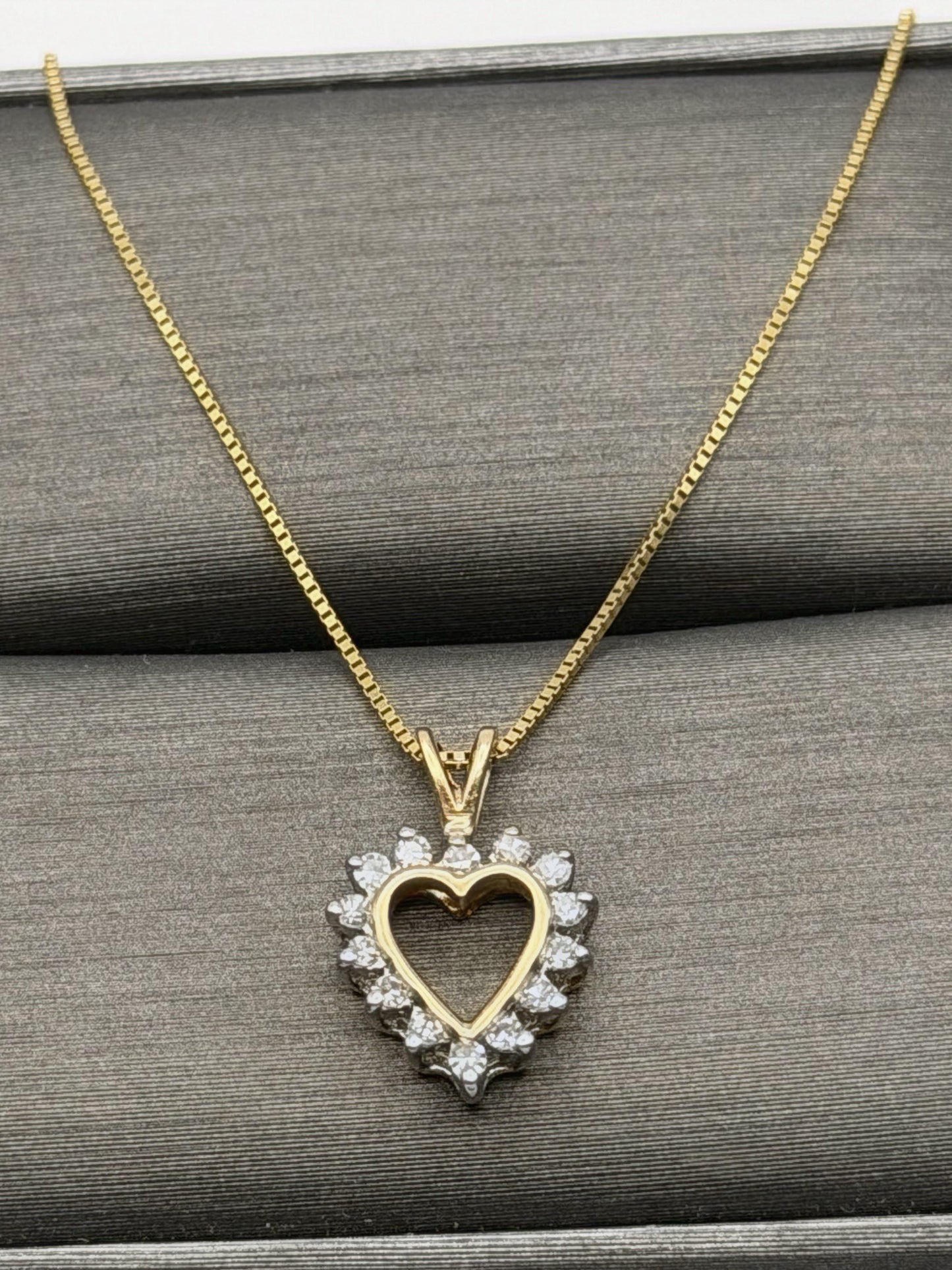 14K Yellow Gold  Diamond Love Heart Gold Box Chain Heart Pendant Necklace