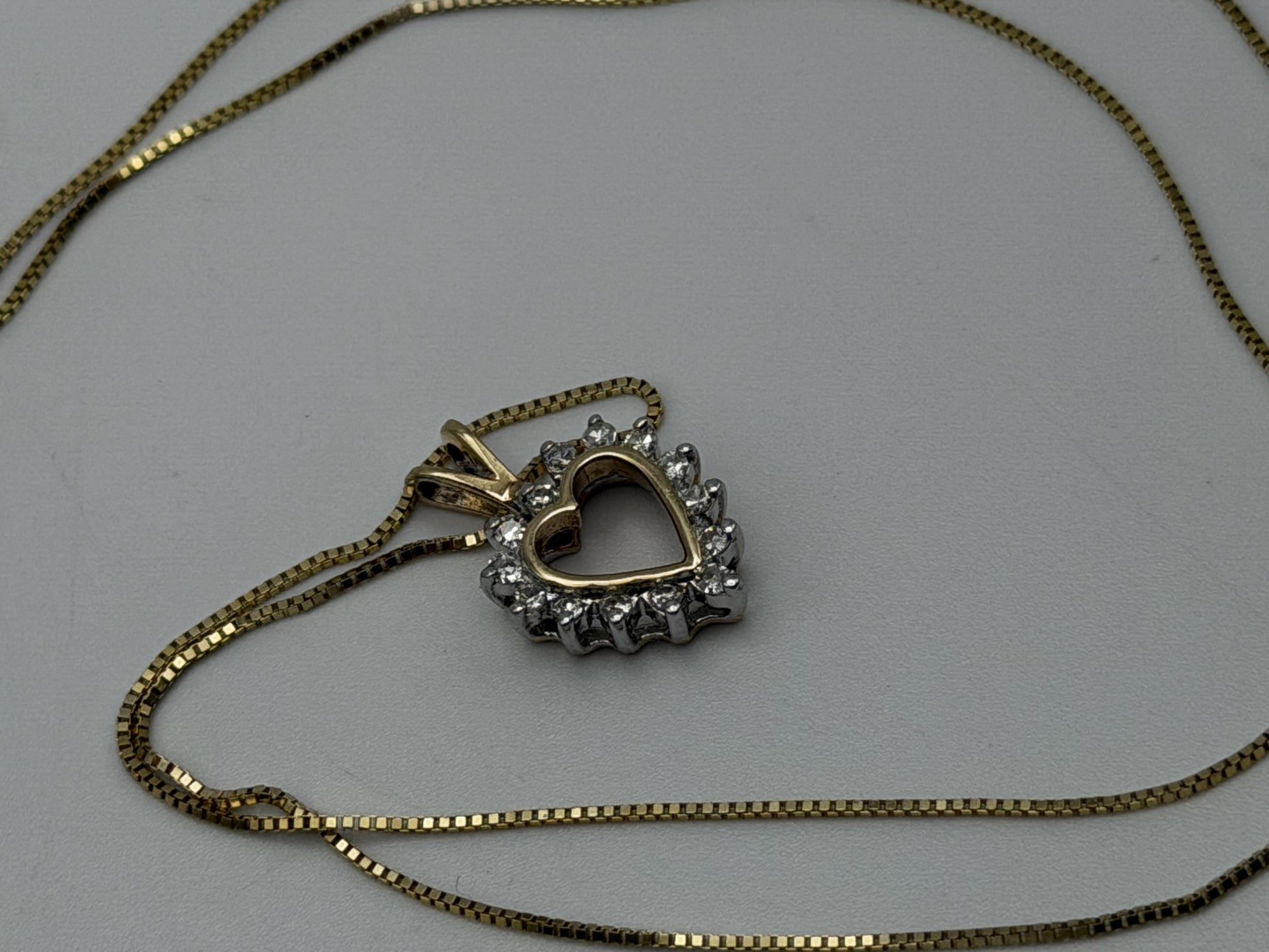 14K Yellow Gold  Diamond Love Heart Gold Box Chain Heart Pendant Necklace