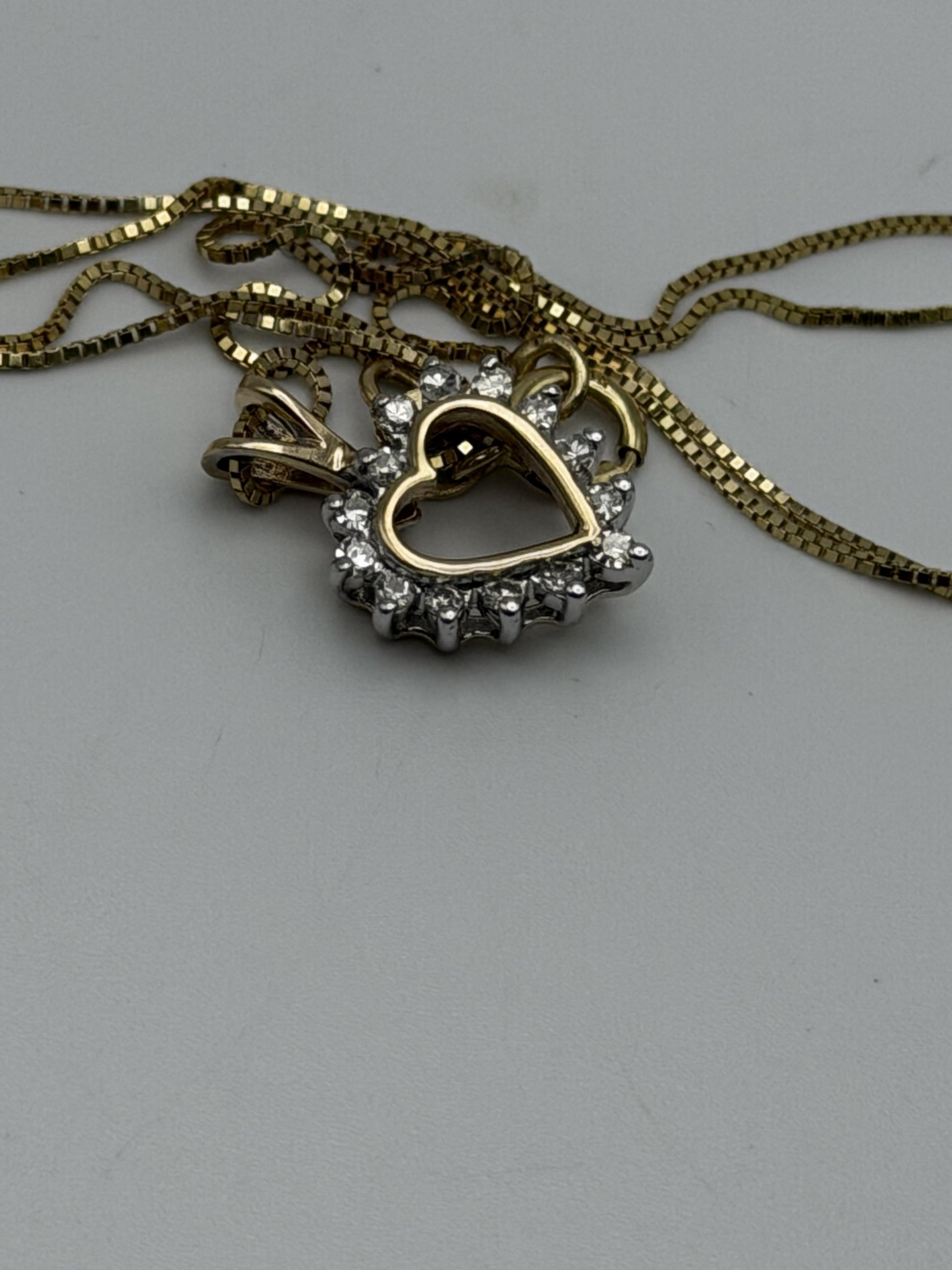 14K Yellow Gold  Diamond Love Heart Gold Box Chain Heart Pendant Necklace