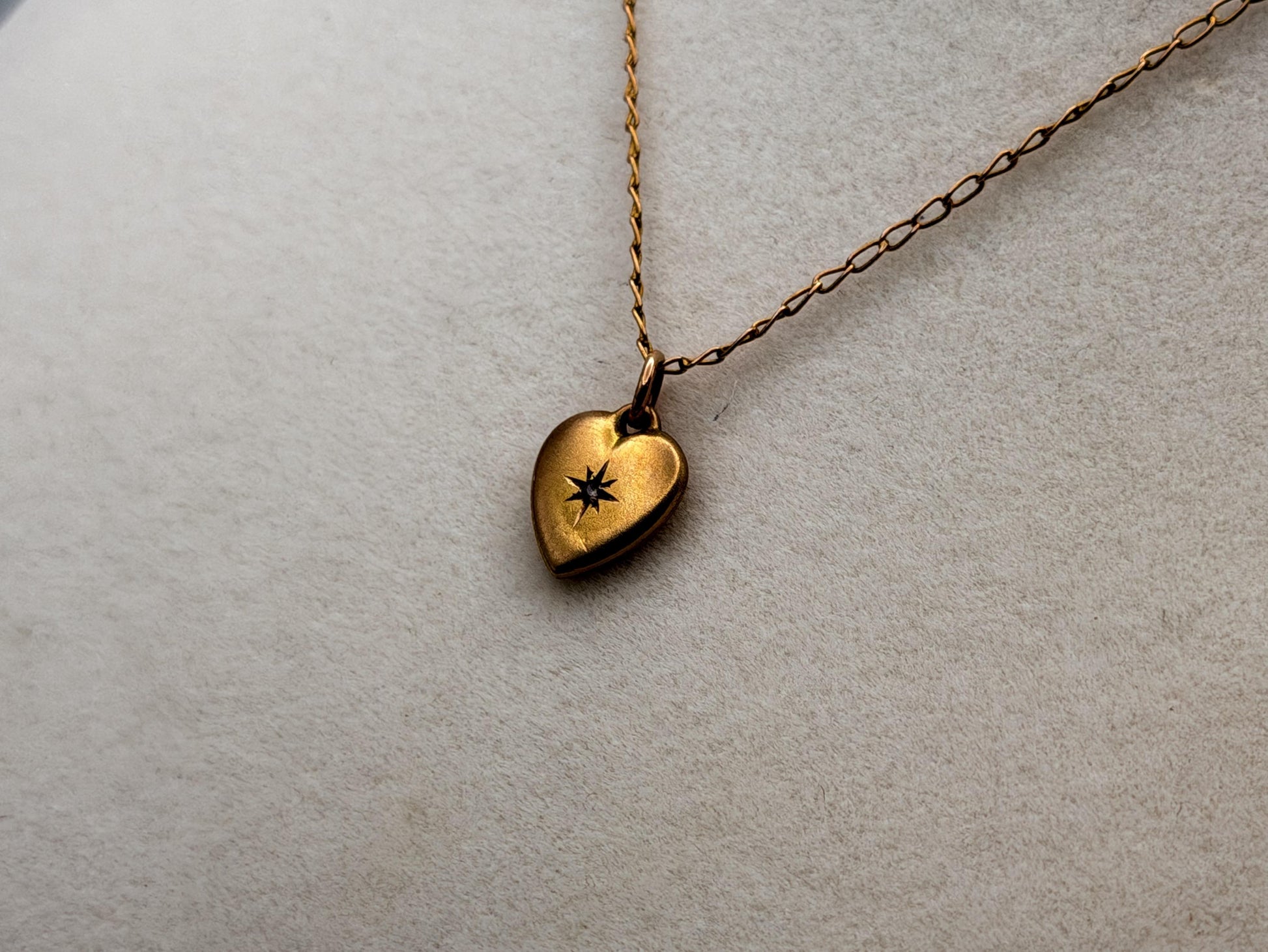 10k Vintage Gold Heart Diamond Love Pendant Necklace Dainty Chain