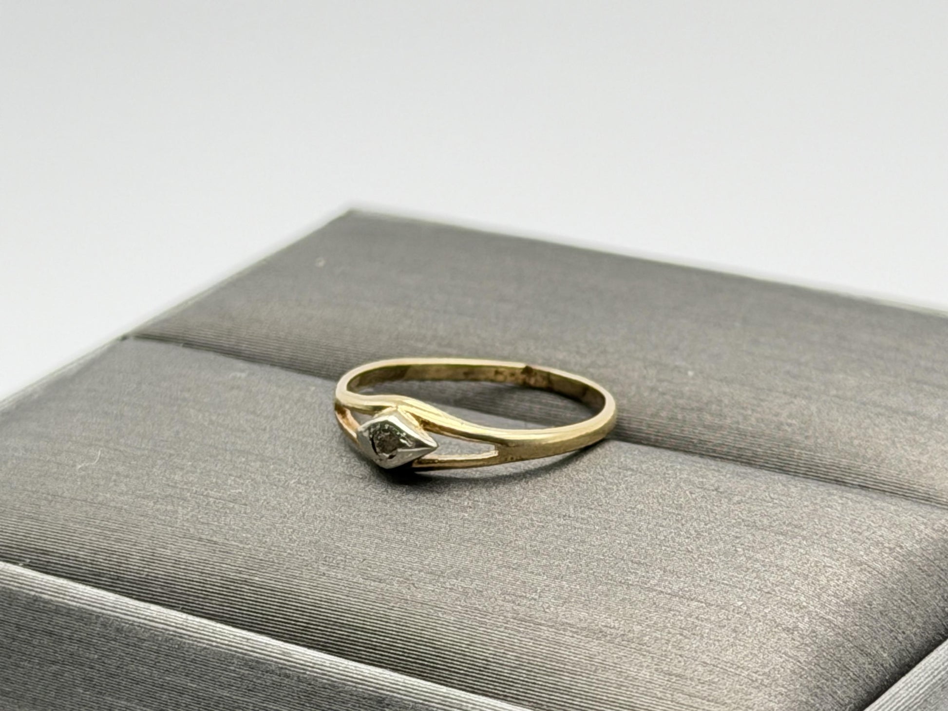 Yellow Gold 14k Diamond Vintage Child's Ring Pinky Signet Love Ring Toe