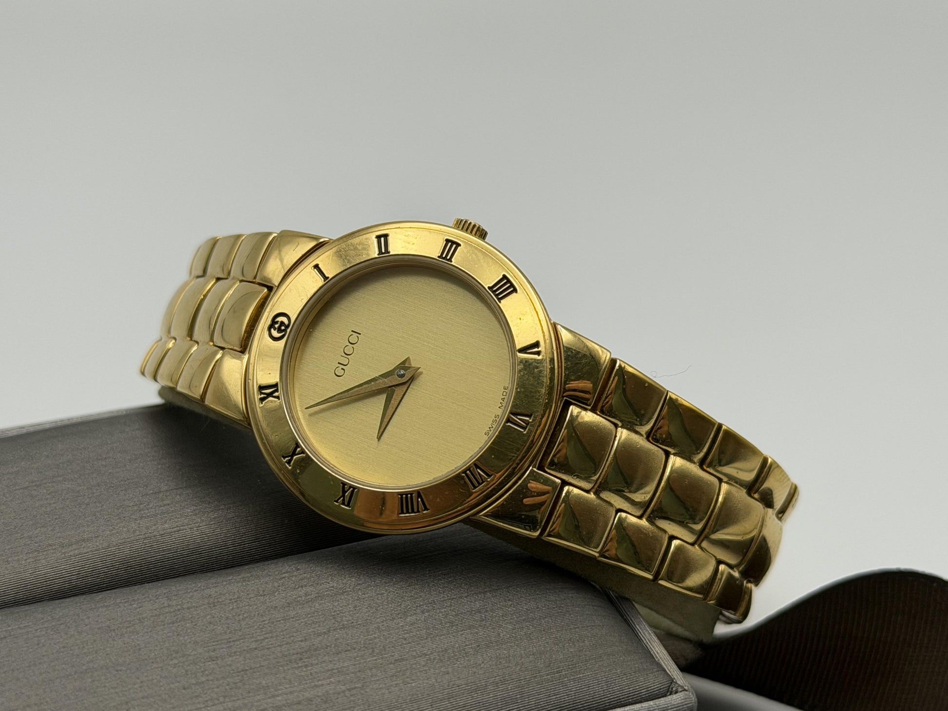 Vintage Gucci Gold Watch, Roman Numeral Bezel, Swiss Made 3000L, Luxury Designer
