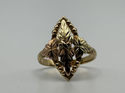Vintage 10k Black Hills Gold Leaf Multi-Tone Gold Signet Statement Ring