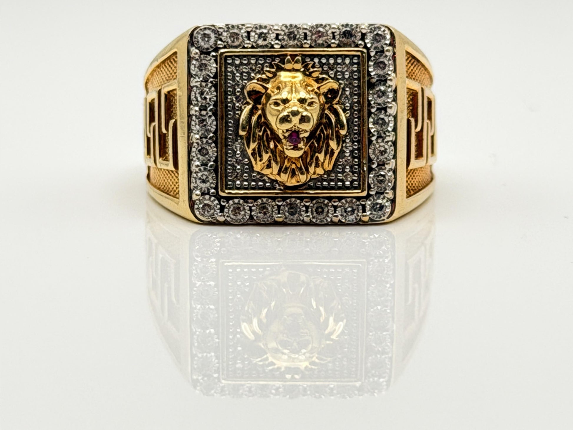 Vintage 10k Solid Gold Mens Diamond & Ruby Lion King Statement Ring 7.8gr