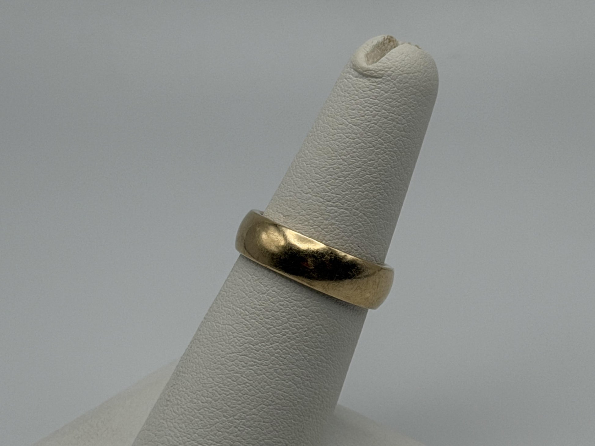 14k Heavy 5.8gr Solid Gold JR Wood Plain Comfort Fit Ring 5.5 mm Wedding Cigar