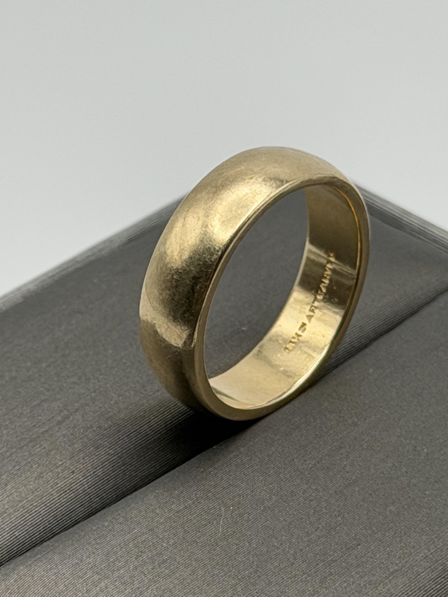 14k Heavy 5.8gr Solid Gold JR Wood Plain Comfort Fit Ring 5.5 mm Wedding Cigar