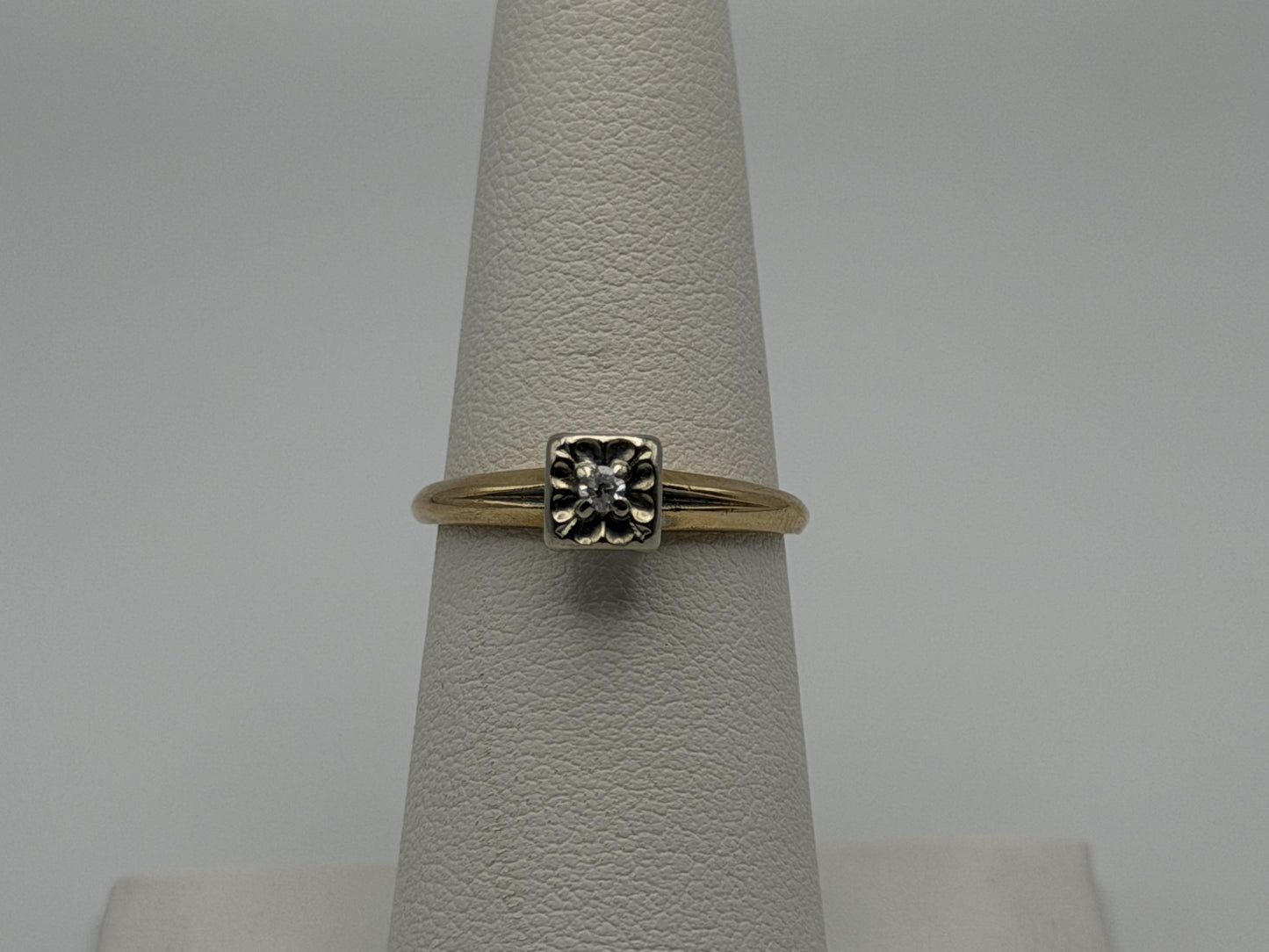 14k Yellow and White Gold Diamond Solitaire Wedding Ring. Engagement Ring
