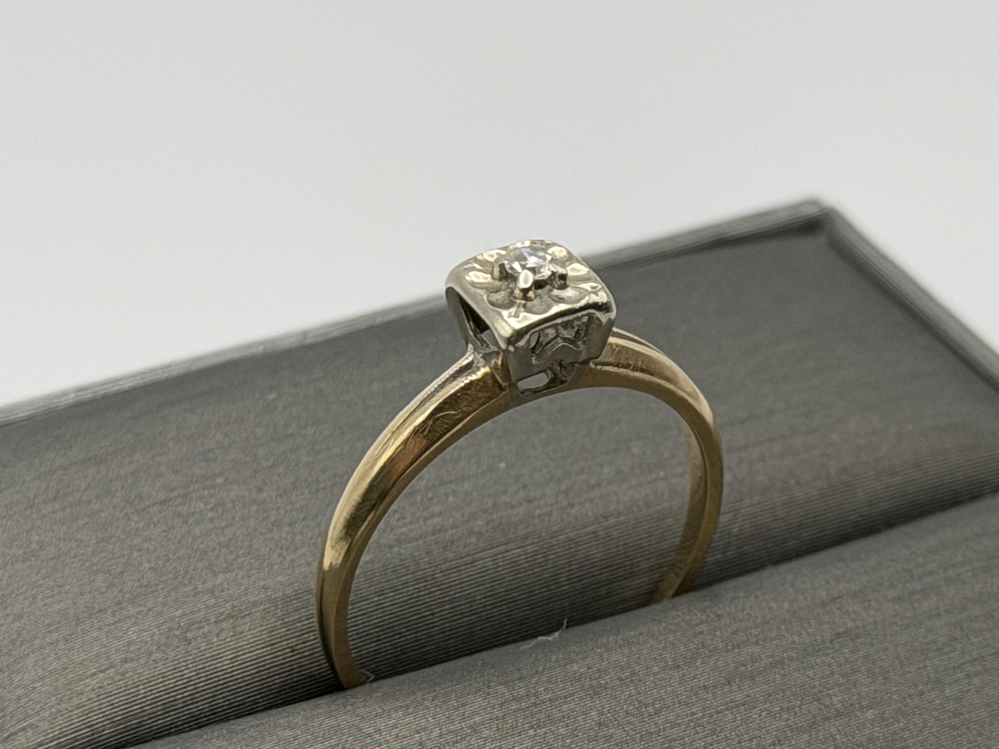 14k Yellow and White Gold Diamond Solitaire Wedding Ring. Engagement Ring