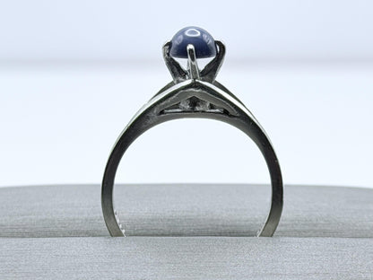 10k White Gold Blue Star Sapphire Solitare Cocktail Ring