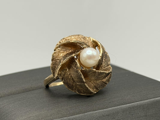 10k Gold Heavy Pearl Floral Ring Vintage Leaf Design Statement Ring