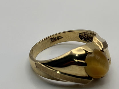 10k Yellow Gold Tiger Eye Statement Cocktail Ring.