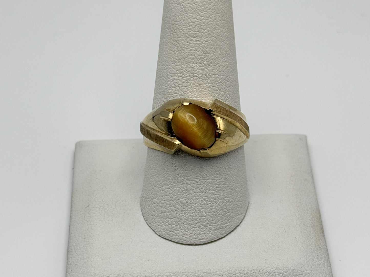 10k Yellow Gold Tiger Eye Statement Cocktail Ring.