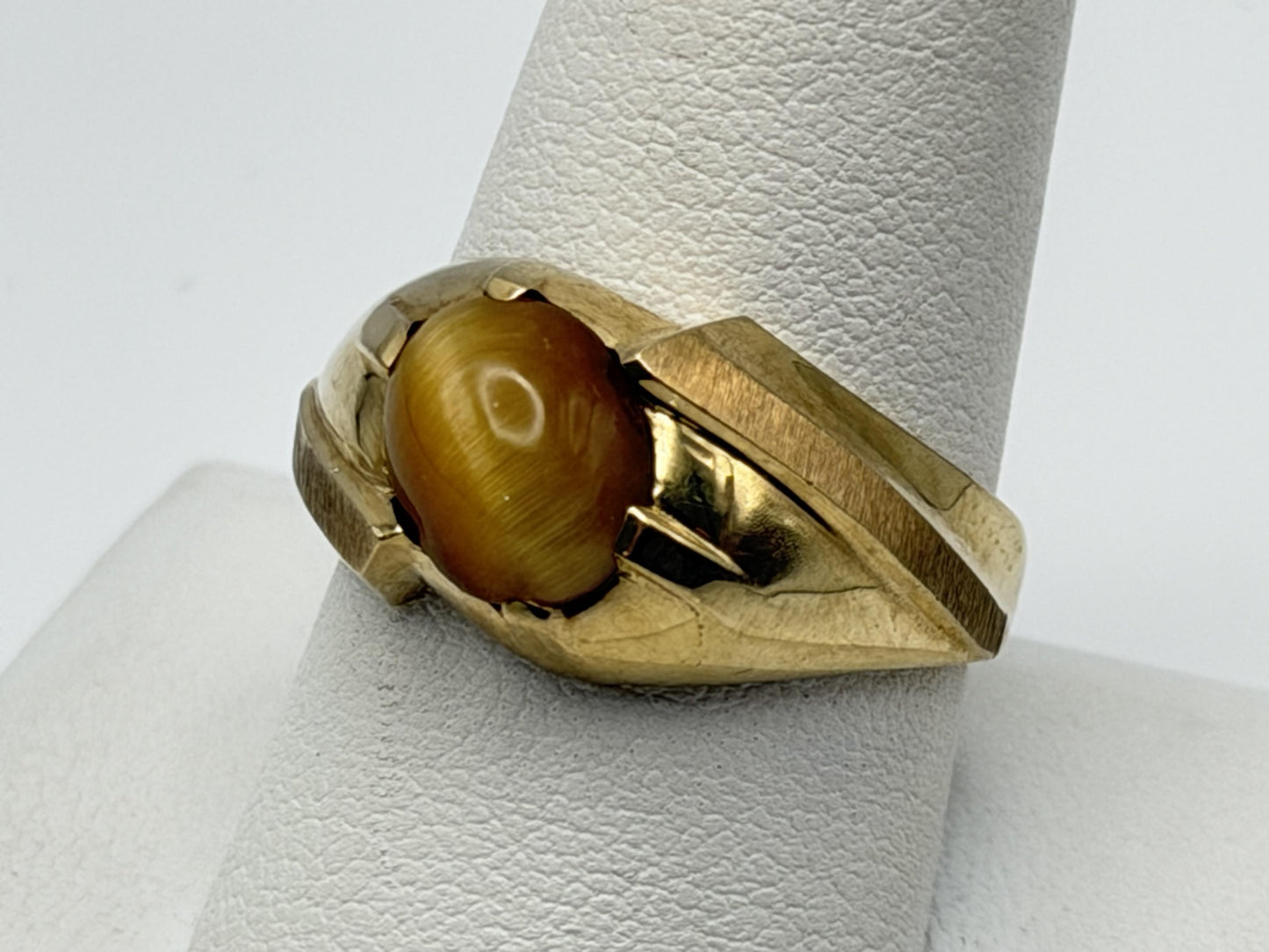 10k Yellow Gold Tiger Eye Statement Cocktail Ring.