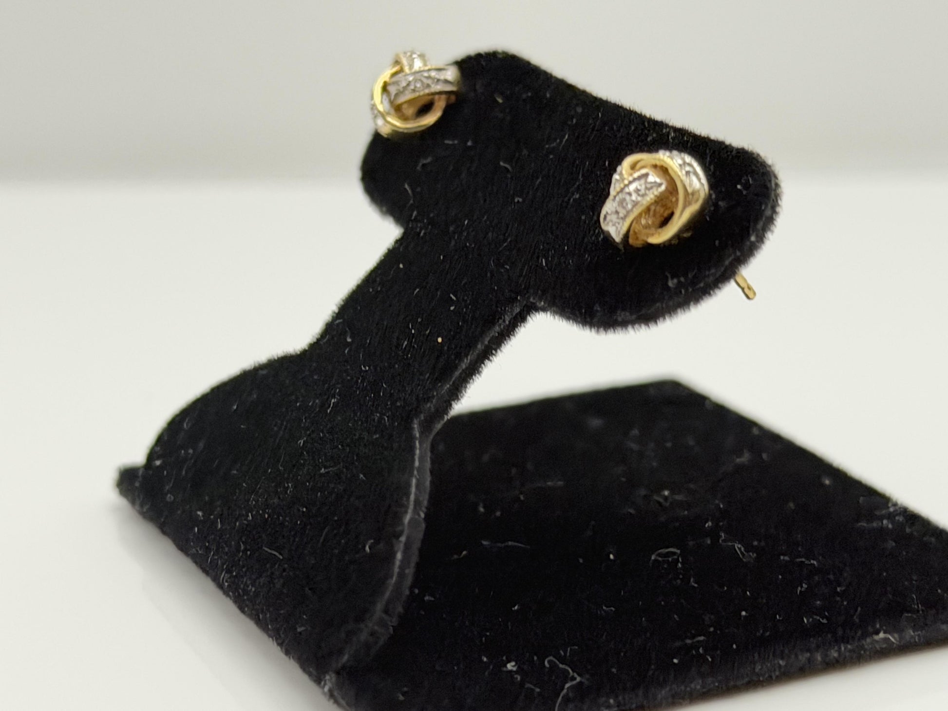 Italy 14K Gold Diamond Knot Stud Earrings Elegant Two-Tone Rope Design Jewelry