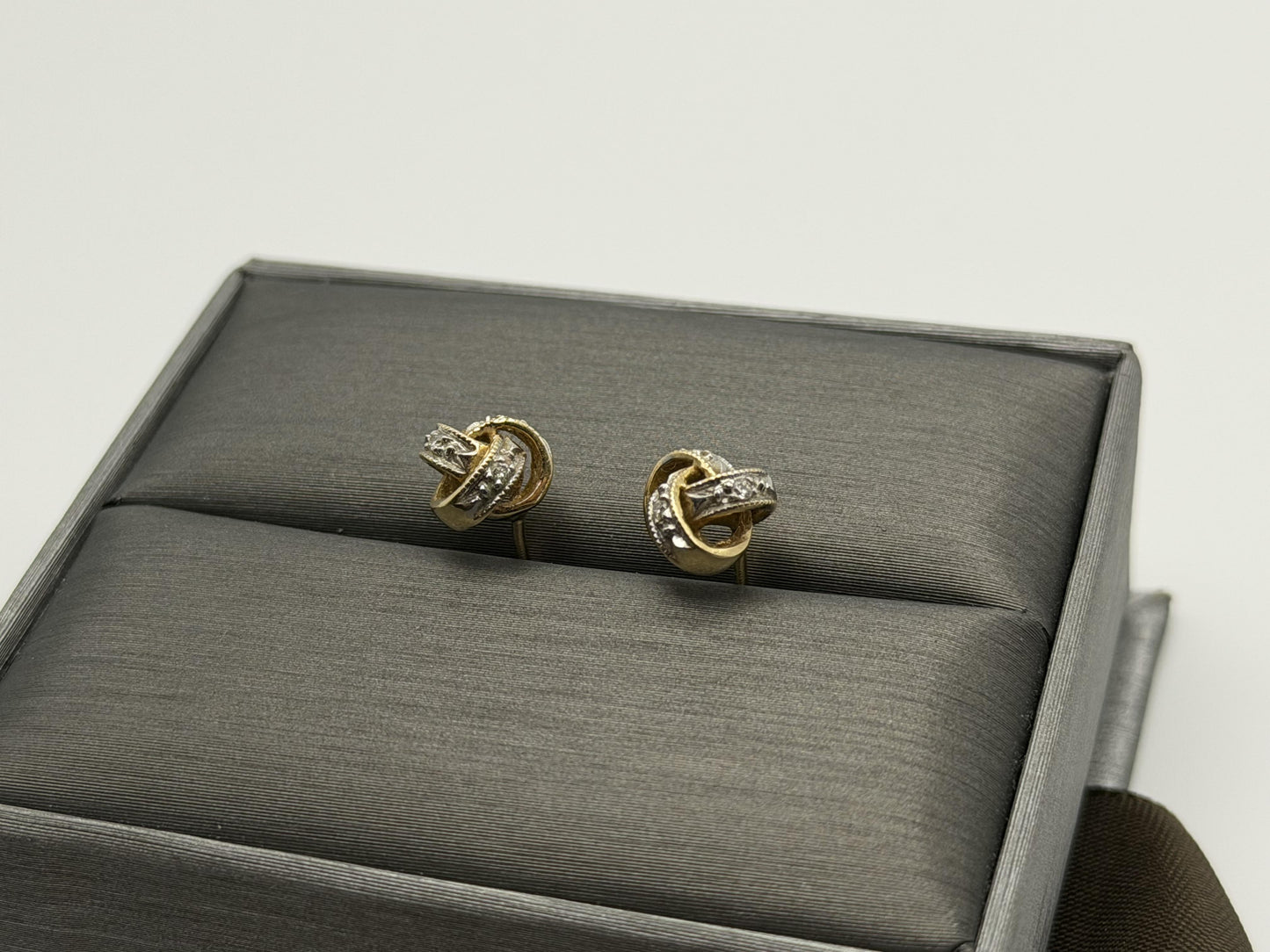 Italy 14K Gold Diamond Knot Stud Earrings Elegant Two-Tone Rope Design Jewelry