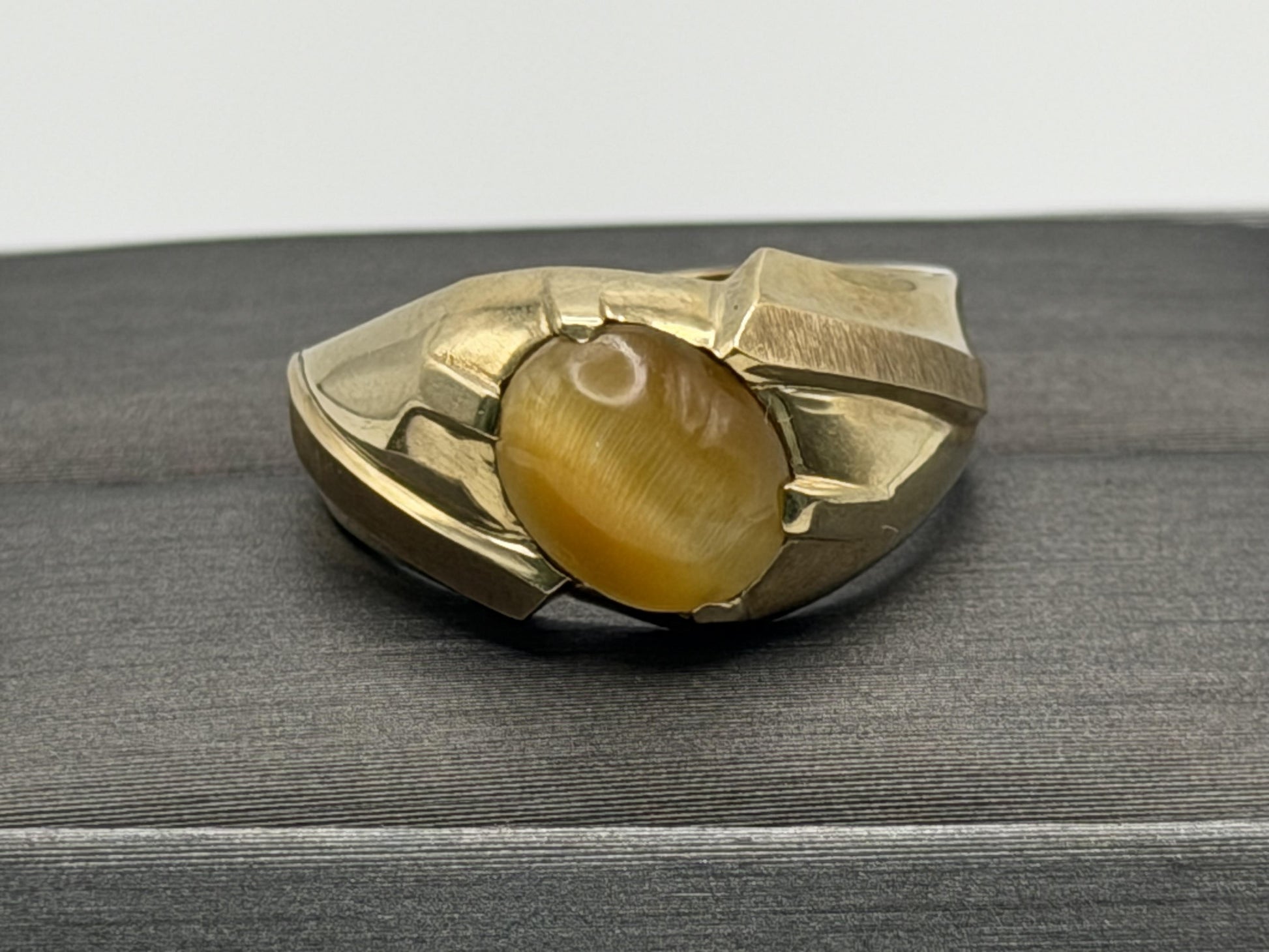 10k Yellow Gold Tiger Eye Statement Cocktail Ring.
