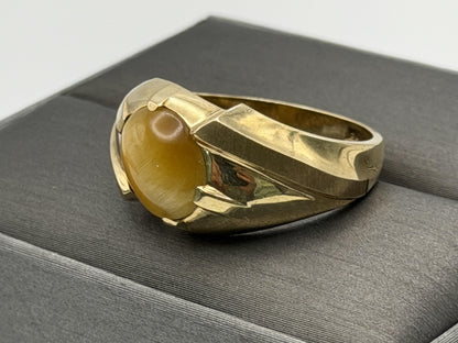10k Yellow Gold Tiger Eye Statement Cocktail Ring.