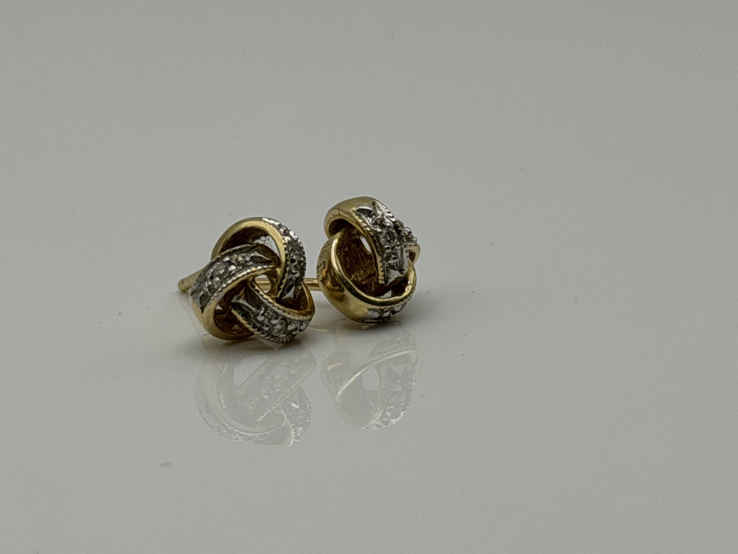 Italy 14K Gold Diamond Knot Stud Earrings Elegant Two-Tone Rope Design Jewelry