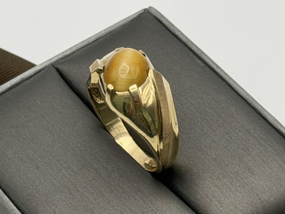 10k Yellow Gold Tiger Eye Statement Cocktail Ring.