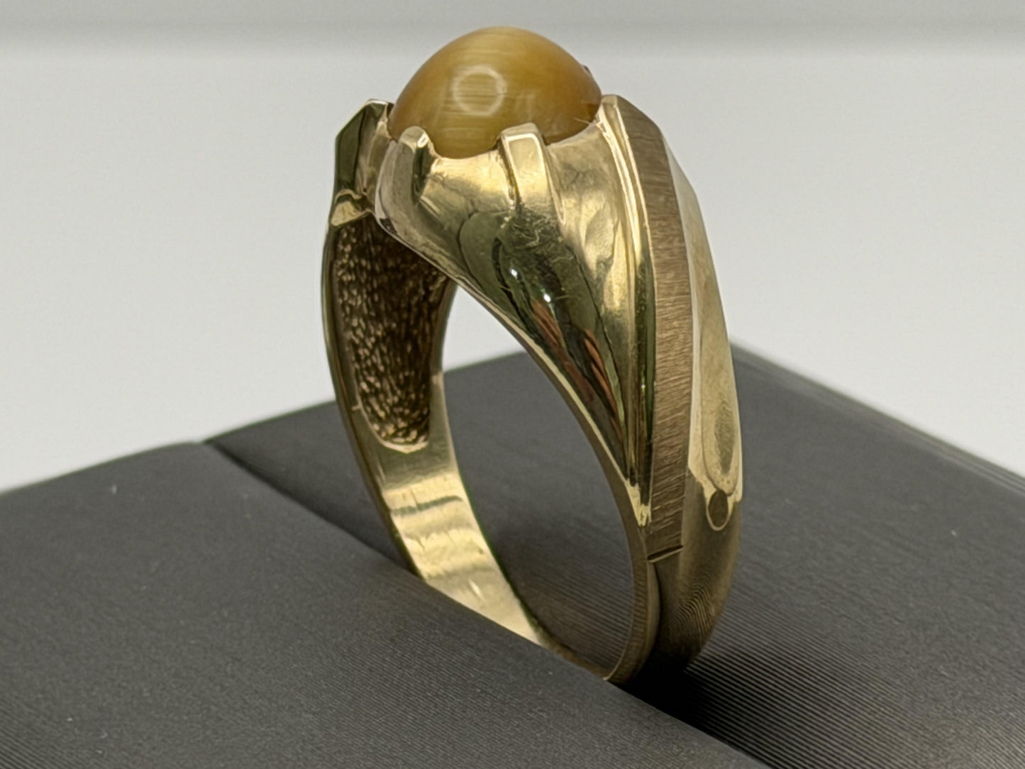 10k Yellow Gold Tiger Eye Statement Cocktail Ring.