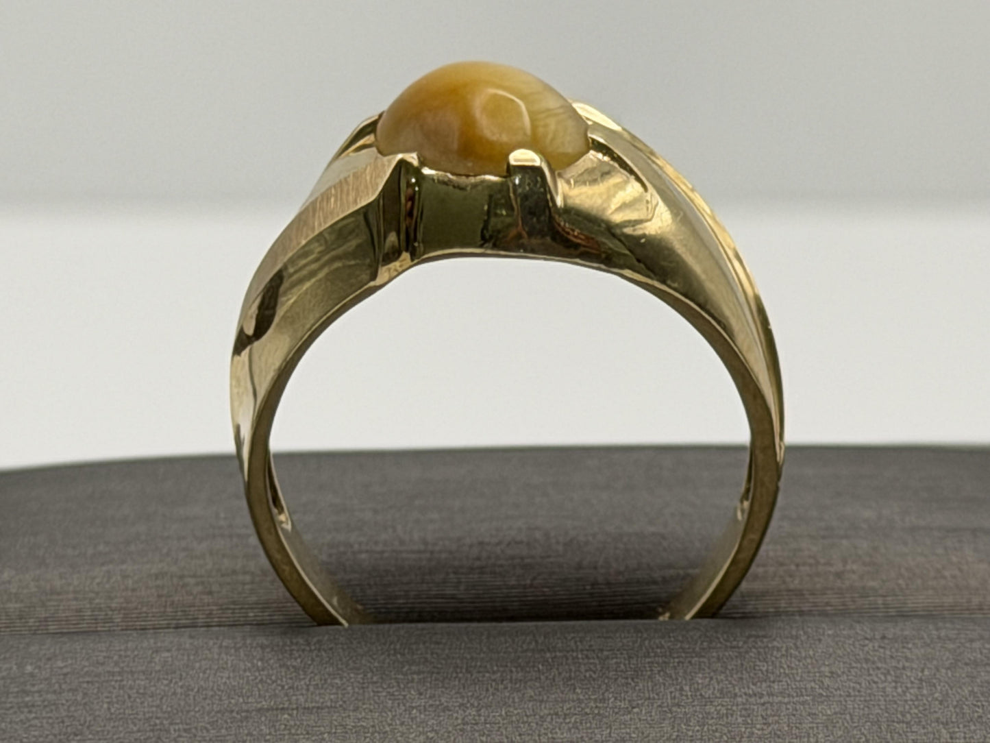 10k Yellow Gold Tiger Eye Statement Cocktail Ring.
