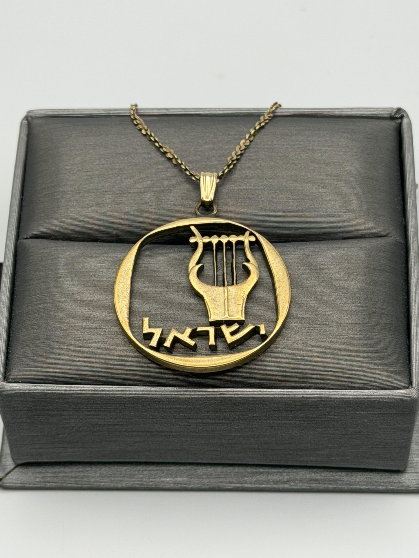 14K Gold Israel Aragot Silhouette Harp King David's Coin Pendant Necklace