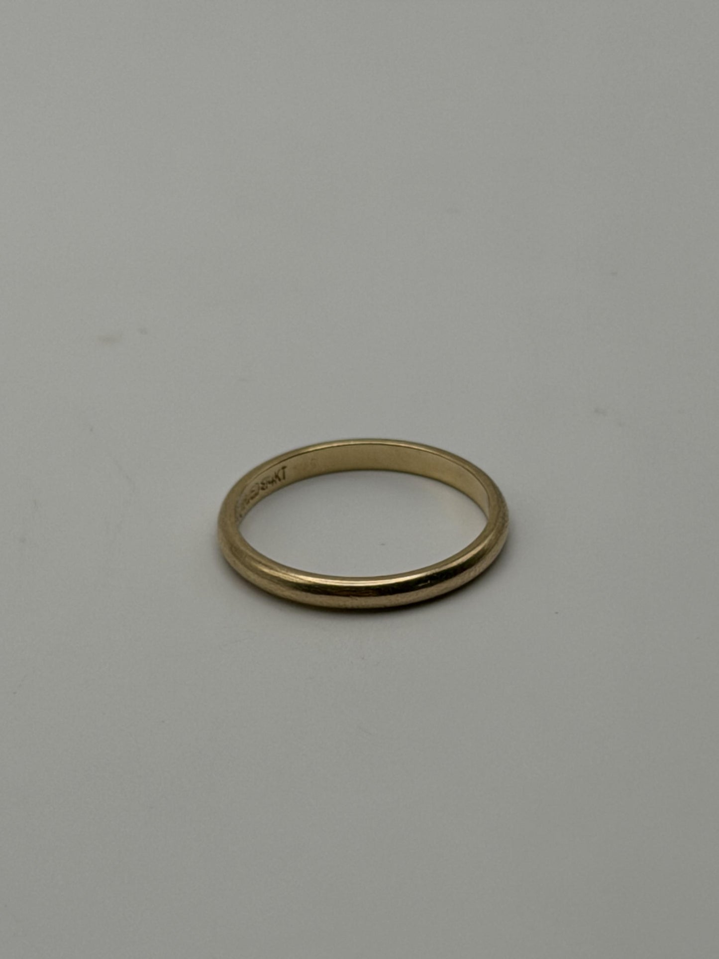 14k Yellow Gold Wedding Band Comfort Fit Wedding Ring. Anniversary Band.