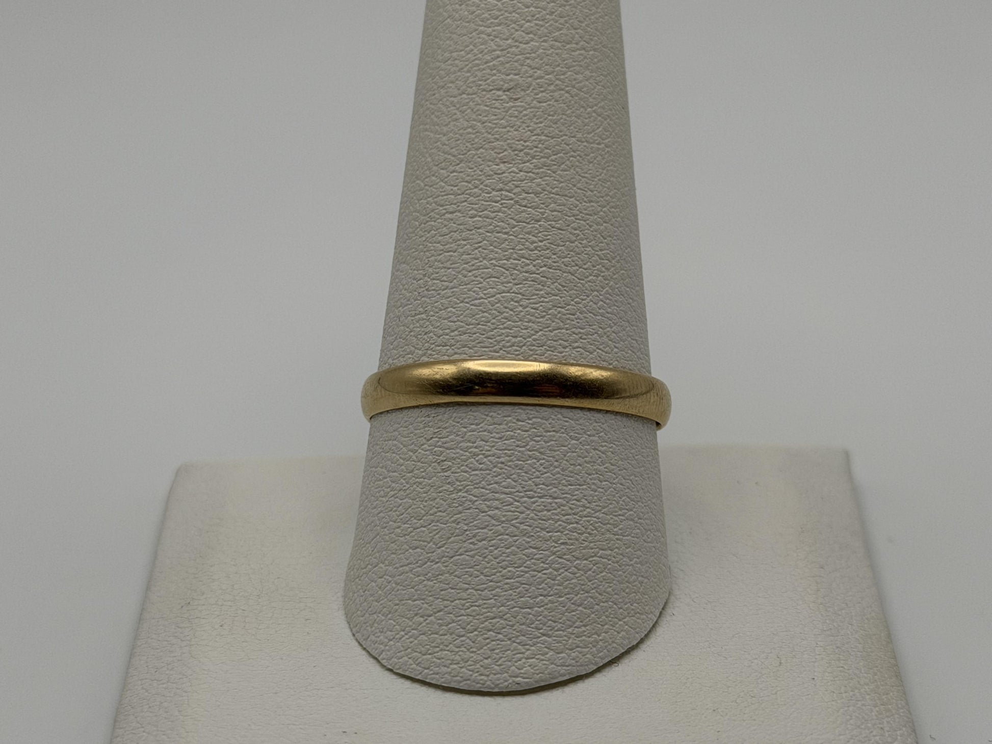 14k Yellow Gold 3mm Wedding Band Comfort Fit Wedding Ring. Anniversary Band.