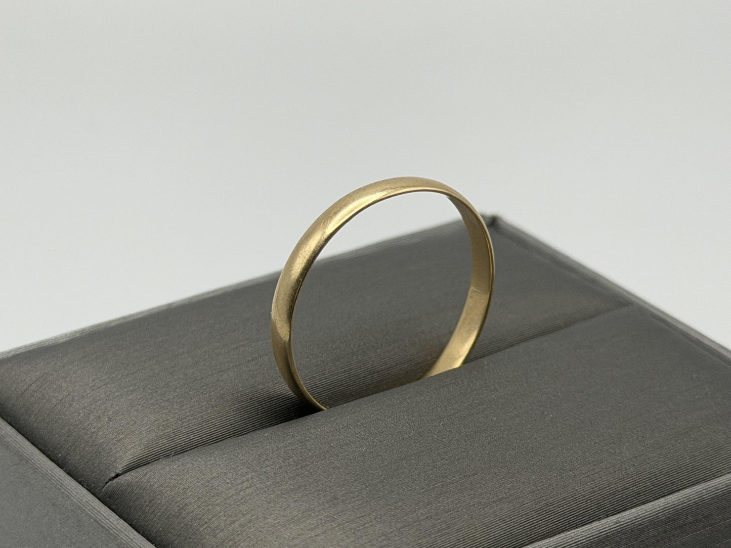 14k Yellow Gold 3mm Wedding Band Comfort Fit Wedding Ring. Anniversary Band.