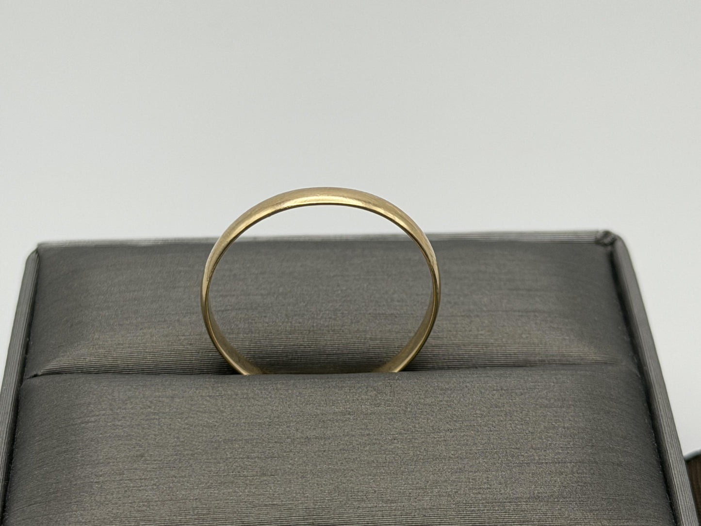 14k Yellow Gold 3mm Wedding Band Comfort Fit Wedding Ring. Anniversary Band.